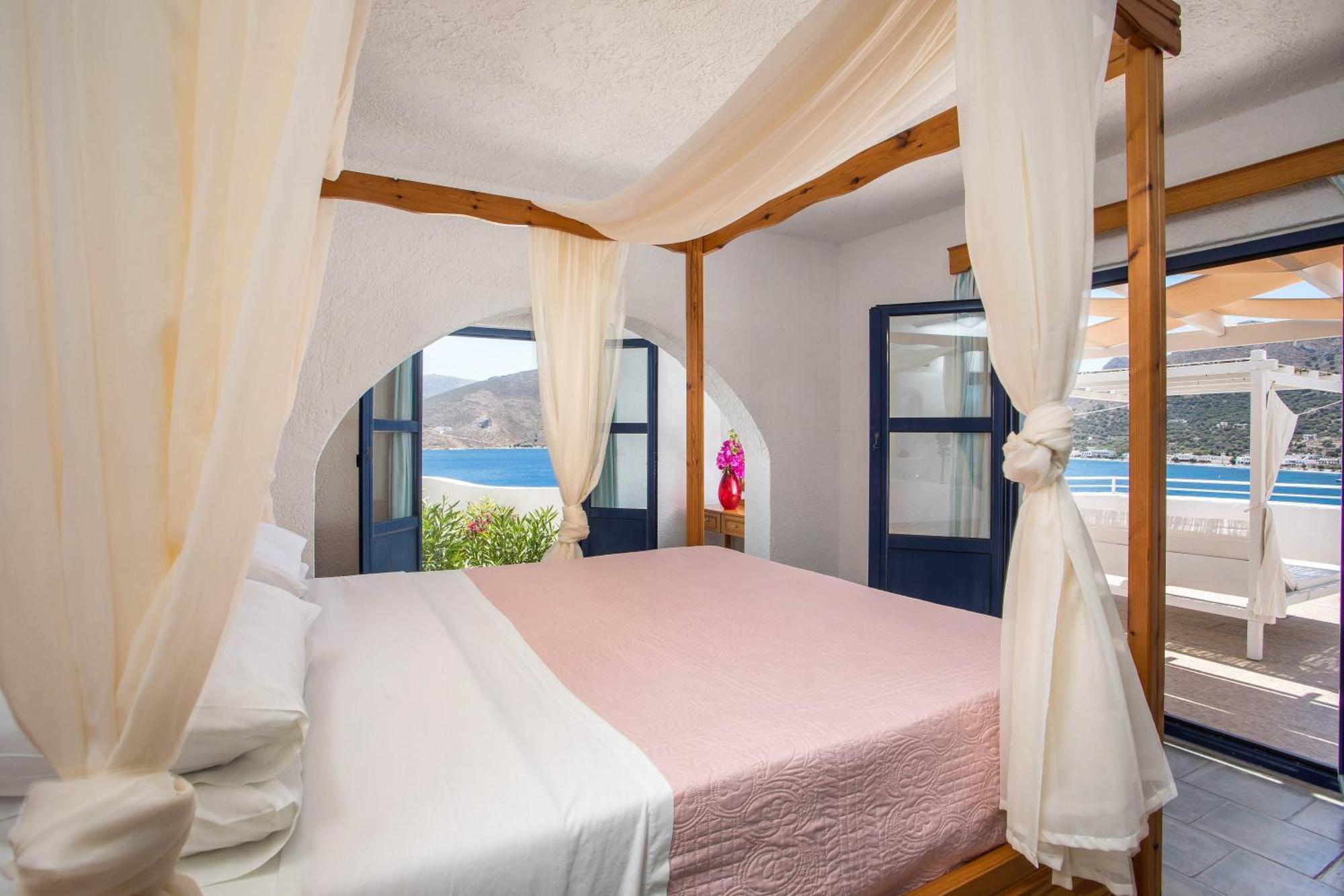Ilidi Rock Aparthotel Livadia  Exterior foto